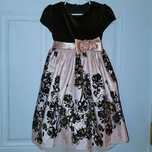 🌷Formal Girl Dress Black Velvet Rosegold Floral🌷